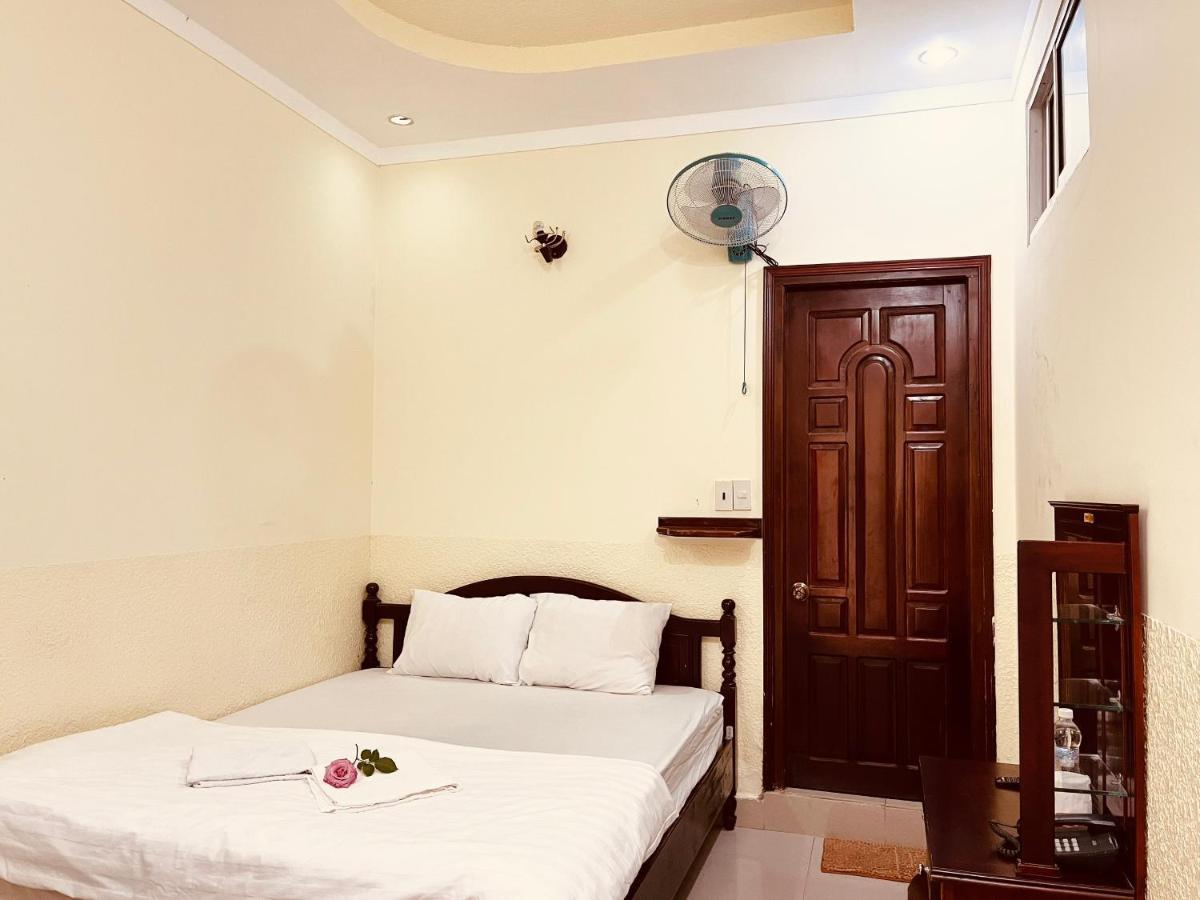 Hotel Khach San Xuan Quynh à Đà Lạt Extérieur photo