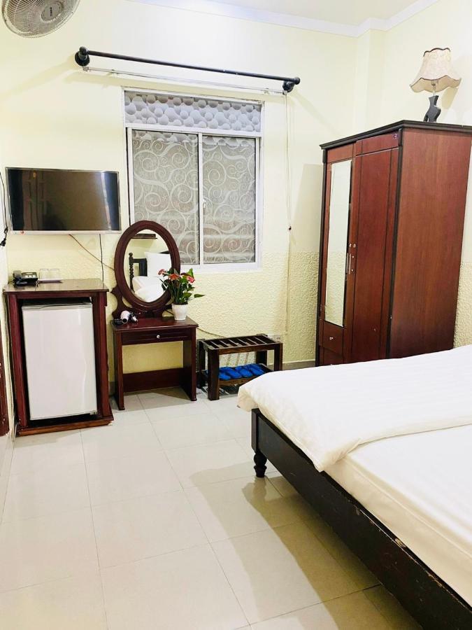 Hotel Khach San Xuan Quynh à Đà Lạt Extérieur photo