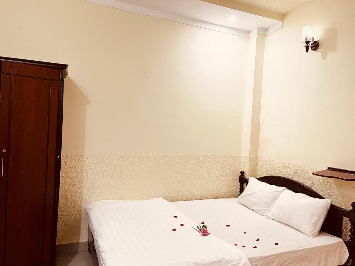 Hotel Khach San Xuan Quynh à Đà Lạt Extérieur photo
