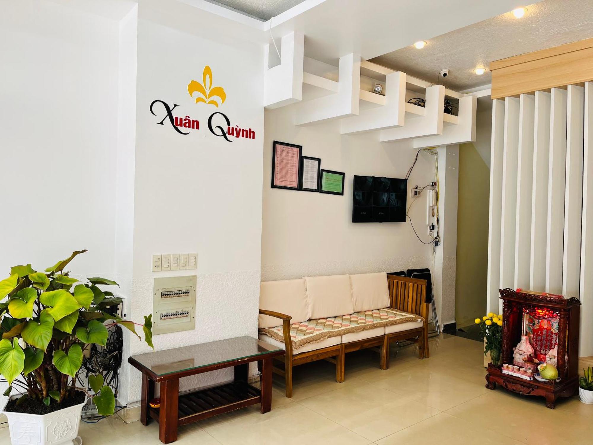 Hotel Khach San Xuan Quynh à Đà Lạt Extérieur photo